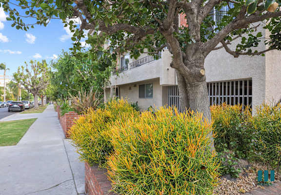 the building in which the apartment is located