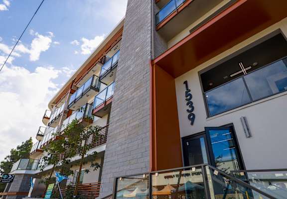 the building in which the hotel is located