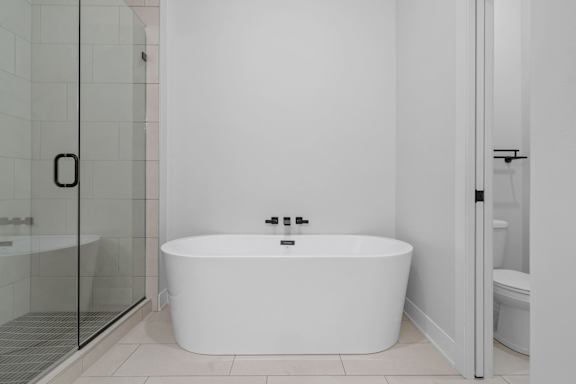 Freestanding Soaking Tub