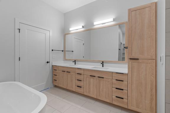 Bathroom with Modern Finishes