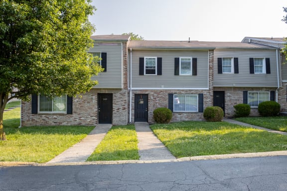 Property Exterior at Tates Creek Crossings, Lexington Kentucky