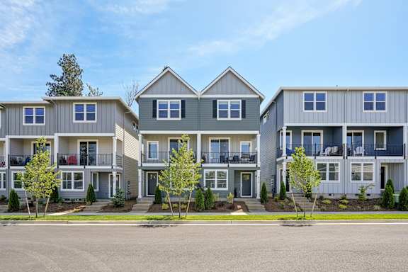 Building Exterior View at Holmes Park Townhomes, Oregon City, OR, 97045