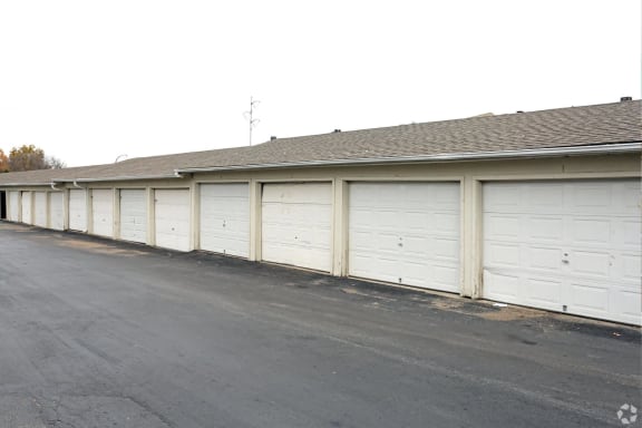 garages at apartment community