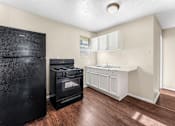 Thumbnail 4 of 14 - Kitchen