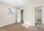 Thumbnail 9 of 14 - Bedroom