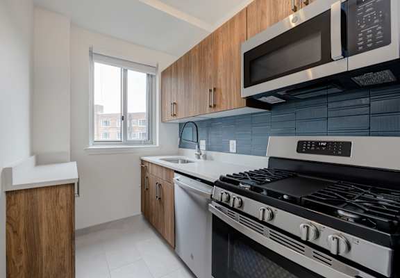 Quebec House studio renovated - new appliances and cabinets at Quebec House, 20008