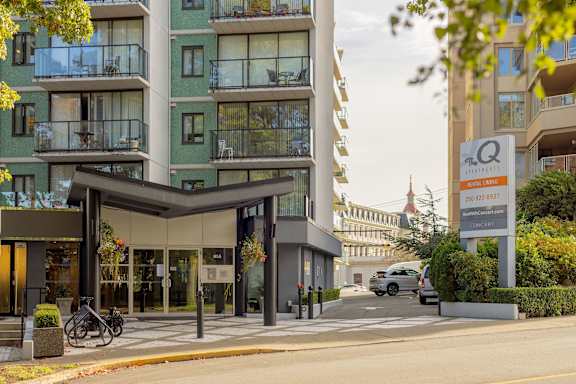 the building in which the hotel is located
