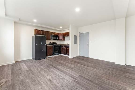 Kitchen/ Living room area