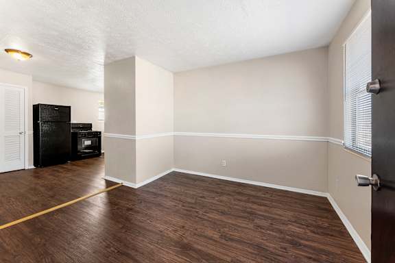 Dining/ Kitchen