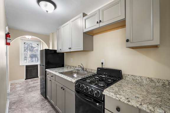 Full Kitchen