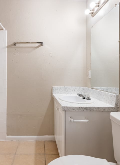  a bathroom with a sink toilet and bathtub at Del Rio Apartment
