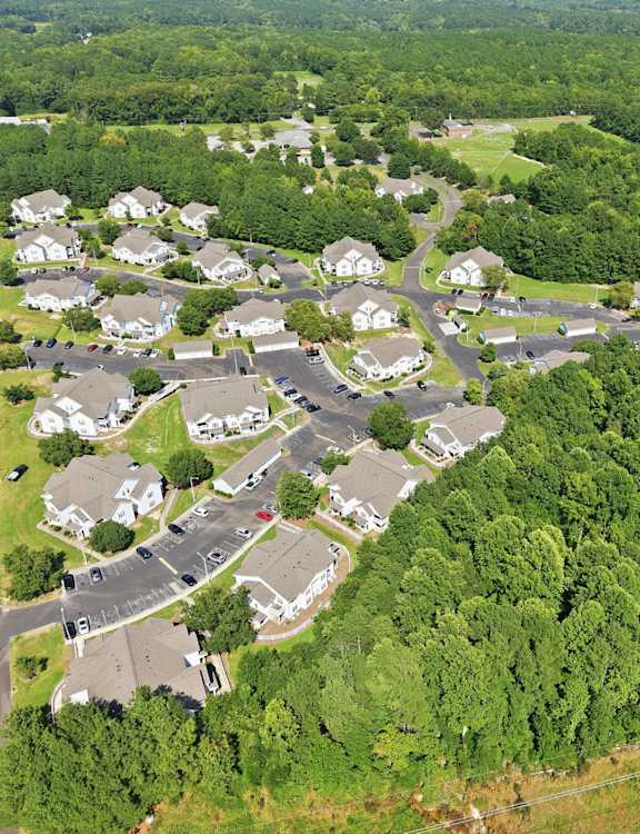 Lush Green Landscape at Granville Oaks Apartment Homes, Creedmoor, NC 27522