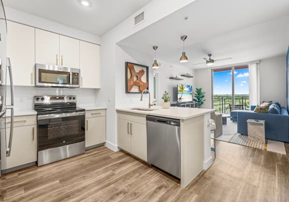 Chef-Inspired Kitchens at Vista Sur Luxury Apartments near Miami