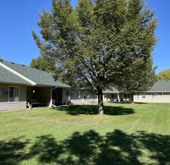 Sheyenne Square Family LLLP) Apartments in West Fargo, ND