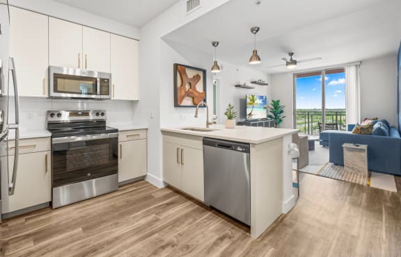 Open-Concept Floor Plans at Vista Sur Luxury Apartments near Homestead FL