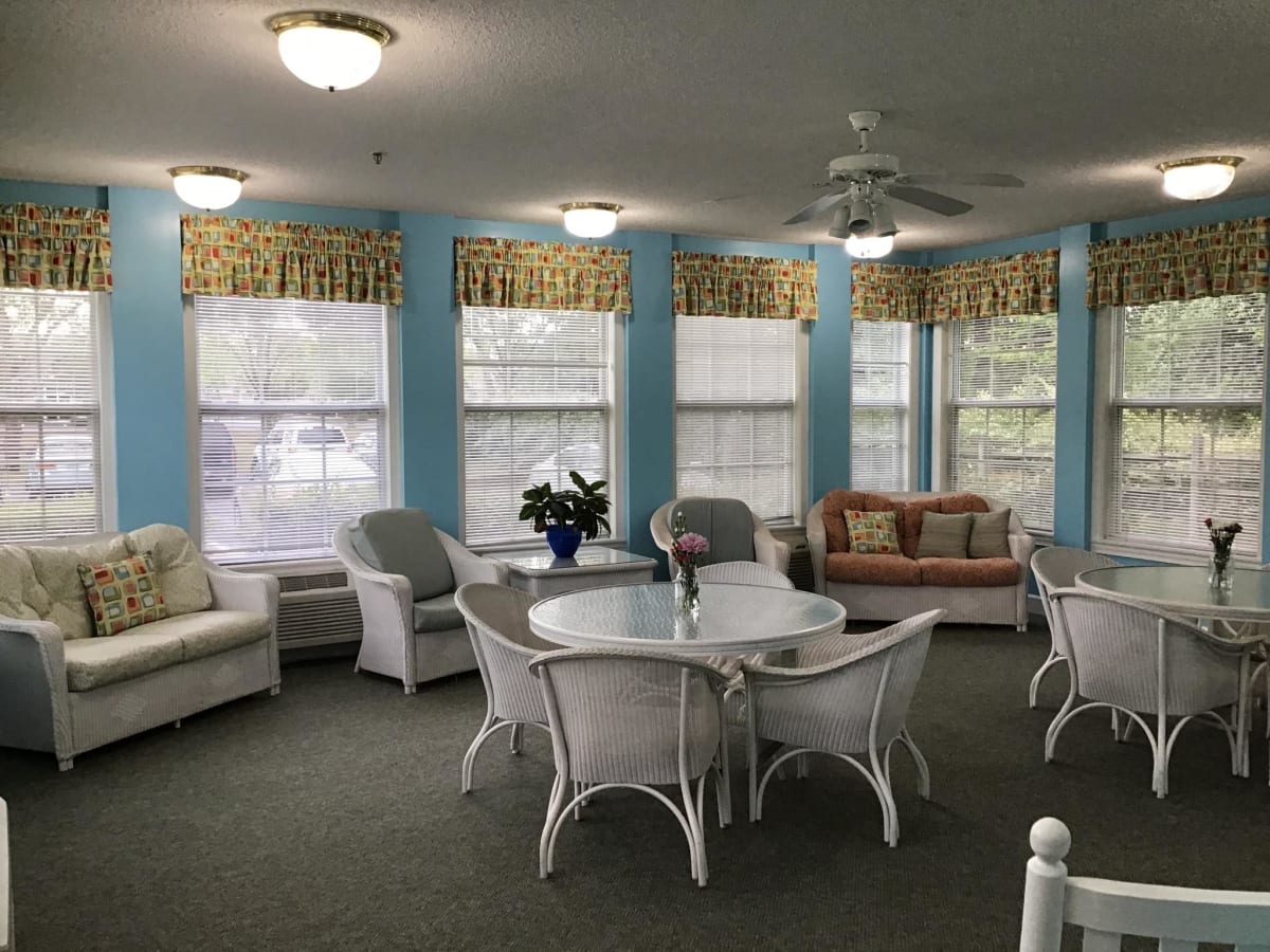 Memory Care in Greenville, NC Spring Arbor of Greenville