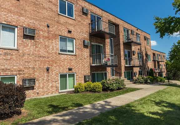 This is a photo of building exteriors/grounds at Lisa Ridge Apartments in the Westwood neighborhood of Cincinnati, Ohio.