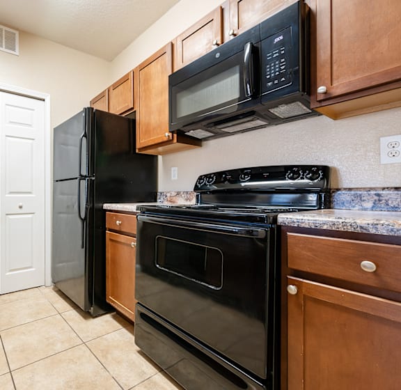 Modern Kitchen at Cristina Woods Affordable Apartments in Riverview FL