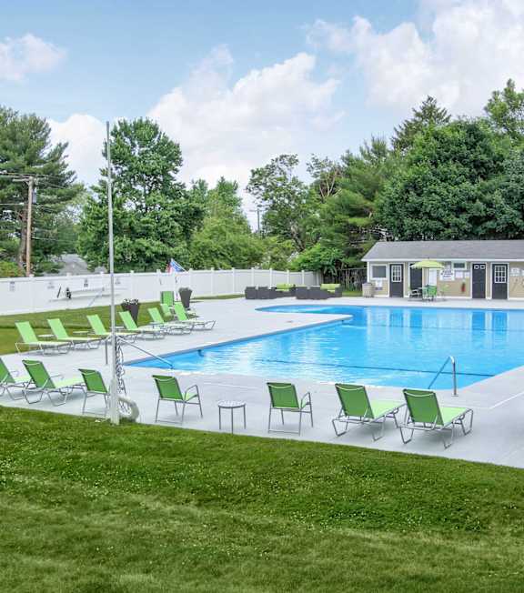 the swimming pool at Stepny Place, Connecticut, 06067