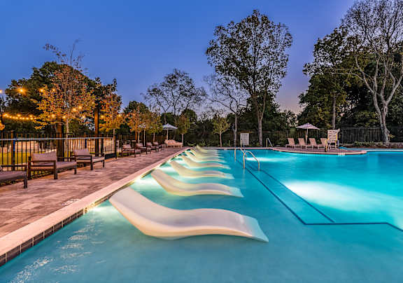1, 2 & 3 bedroom apartments with pool in mt. juliet, tn