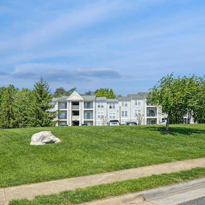 Glen Ridge Commons Apartments 1 of 8
