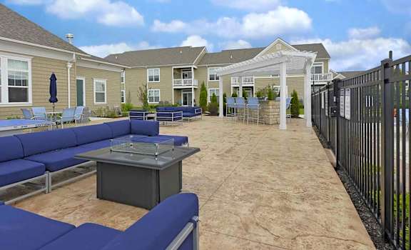 Outdoor Lounge  at Grove City Summit, Grove City, OH, 43123