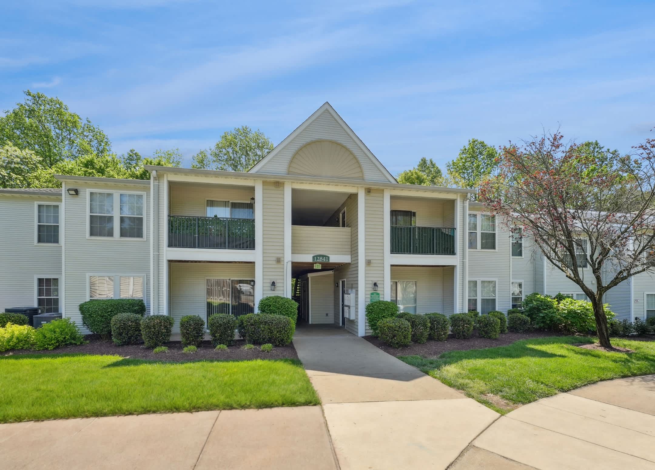 Glen Ridge Commons Apartments 2 of 8