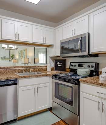 Kitchen Cabinetry at Heather Ridge Apartments, Westland, MI, 48185