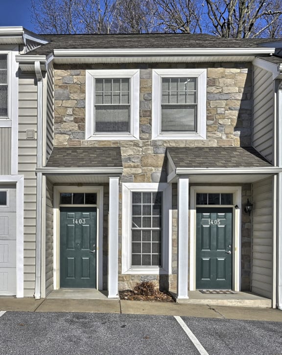 Apartment Community Apartments in Mechanicsburg at Graham Hill Apartments