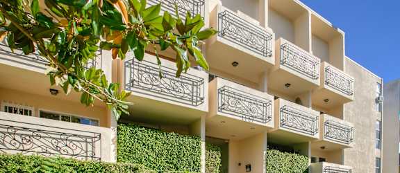 Apartment Building in Santa Monica