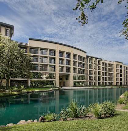 the swimming pool at the resort at emerald lake