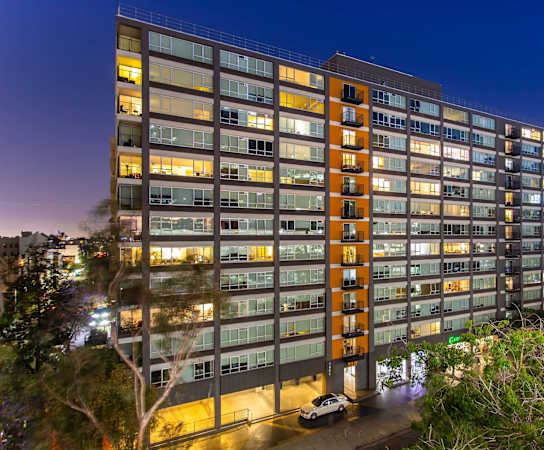 Tall building Exterior View at The View, Los Angeles, CA, 90005