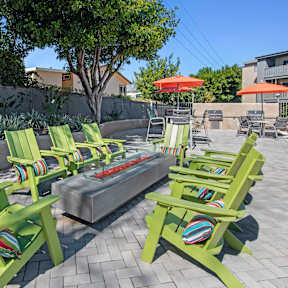 Poolside Patio at Hendrix Apartments, Escondido, California