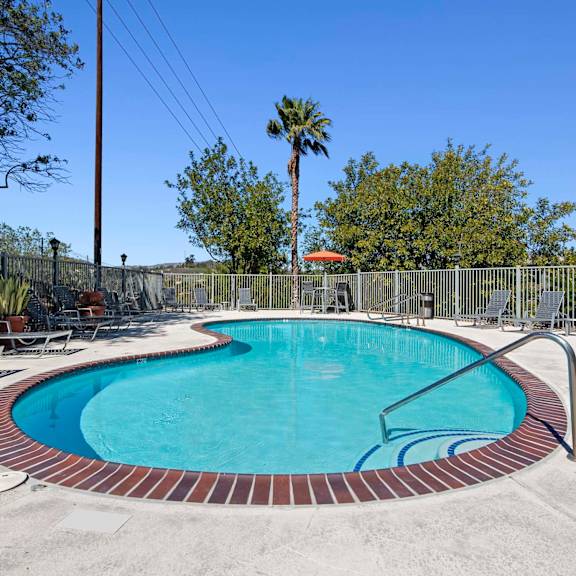 Residential Swimming Pool at Hendrix Apartments, Escondido, California