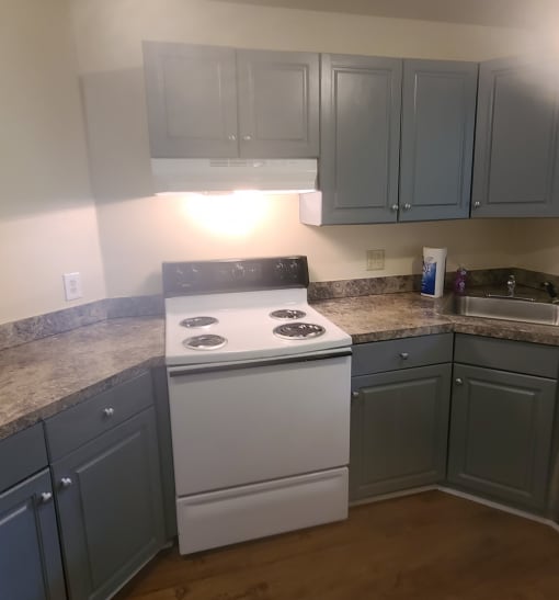 Fully Furnished Kitchen at Granite Heights Apartment Homes, Tennessee