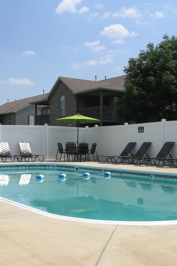 the swimming pool at at Shenandoah Properties in Lafayette, IN 47905