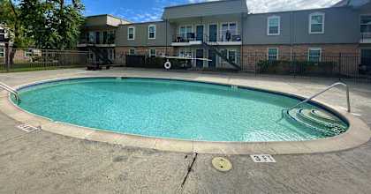 pool at Cambridge Village in Houston, TX