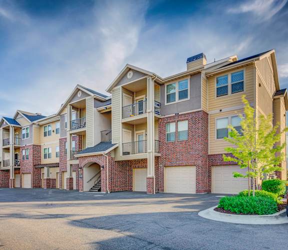 exterior view at the heights at harper's preserve apartments in conroe, tx