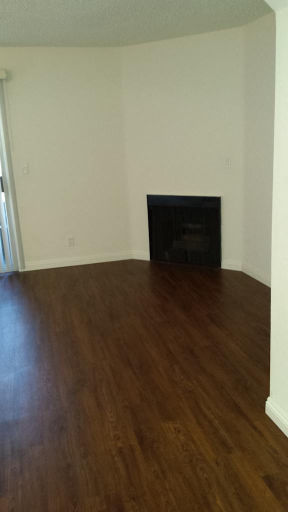 Living Room w/ Fire place