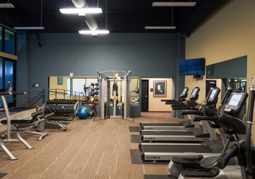 Fitness Center With Modern Equipment at Latitude 47, University Place