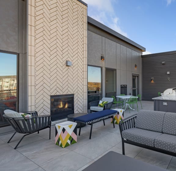 Rooftop deck and lounge at Nuvelo at Parkside, Apple Valley, 55124