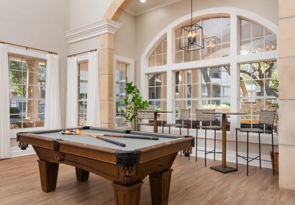 the preserve at ballantyne commons pool table and bar in the resident clubhouse