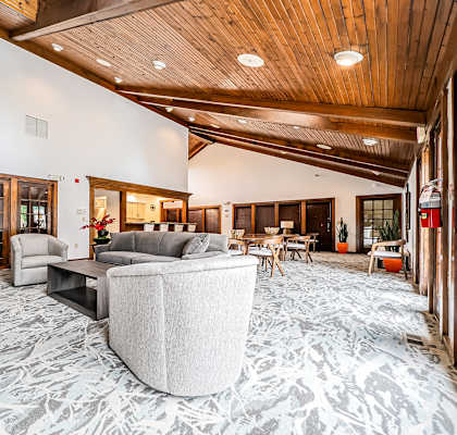 Clubroom at Hunt Club Apartments, Apartments, Copley, OH