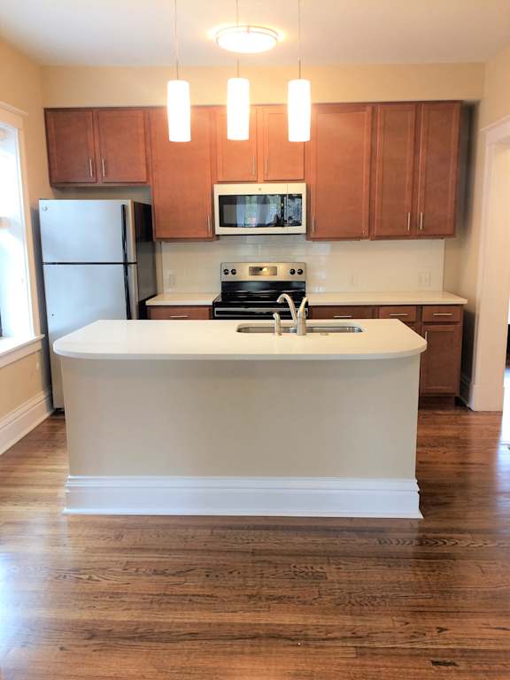 812 Eastgate Kitchen