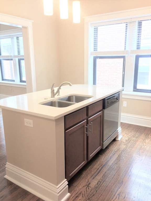 812 Eastgate Kitchen