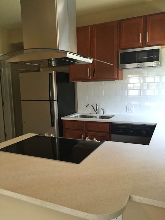 721 Eastgate Kitchen