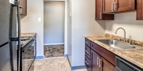 APARTMENT AMENITIES