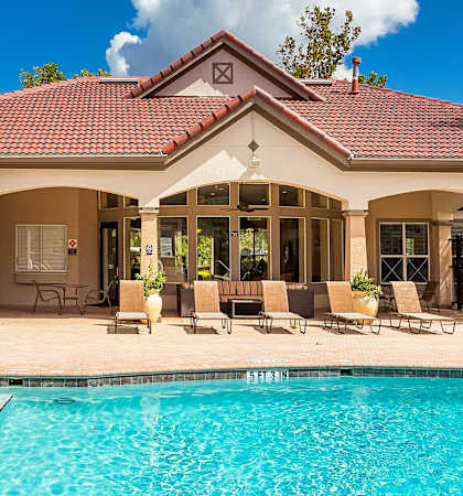 Egrets Landing Apartments clubhouse exterior