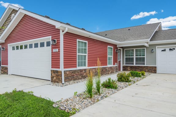 Superior Township MI Apartment Rentals Redwood Apartment Neighborhoods Redwood Superior Township Exterior