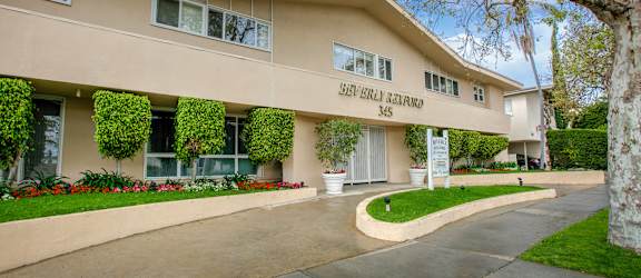 Apartment Building in Beverly Hills